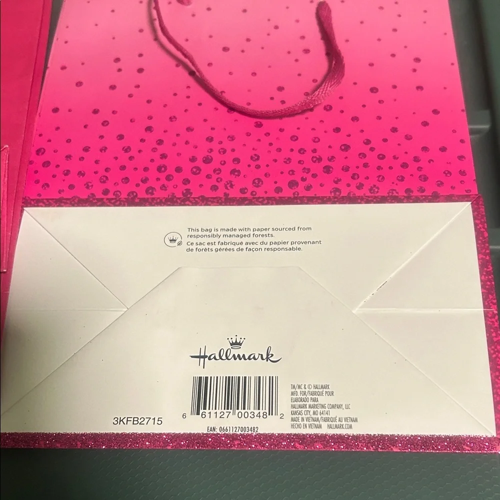 Small pink gift bag set